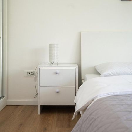 Bright 2Bdr Apartment With Balcony - Free Parking ซาราเยโว ภายนอก รูปภาพ