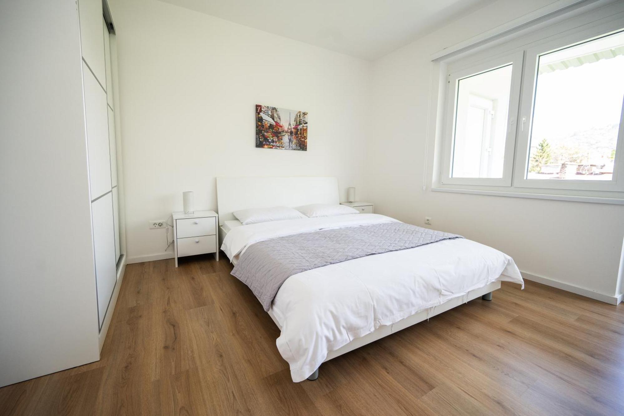 Bright 2Bdr Apartment With Balcony - Free Parking ซาราเยโว ภายนอก รูปภาพ