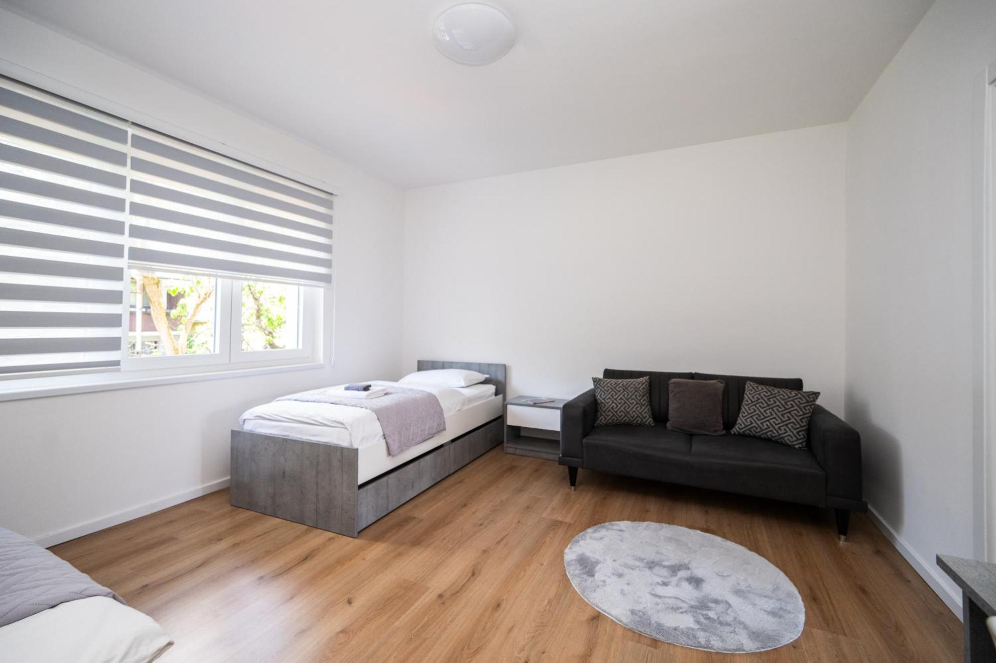 Bright 2Bdr Apartment With Balcony - Free Parking ซาราเยโว ภายนอก รูปภาพ